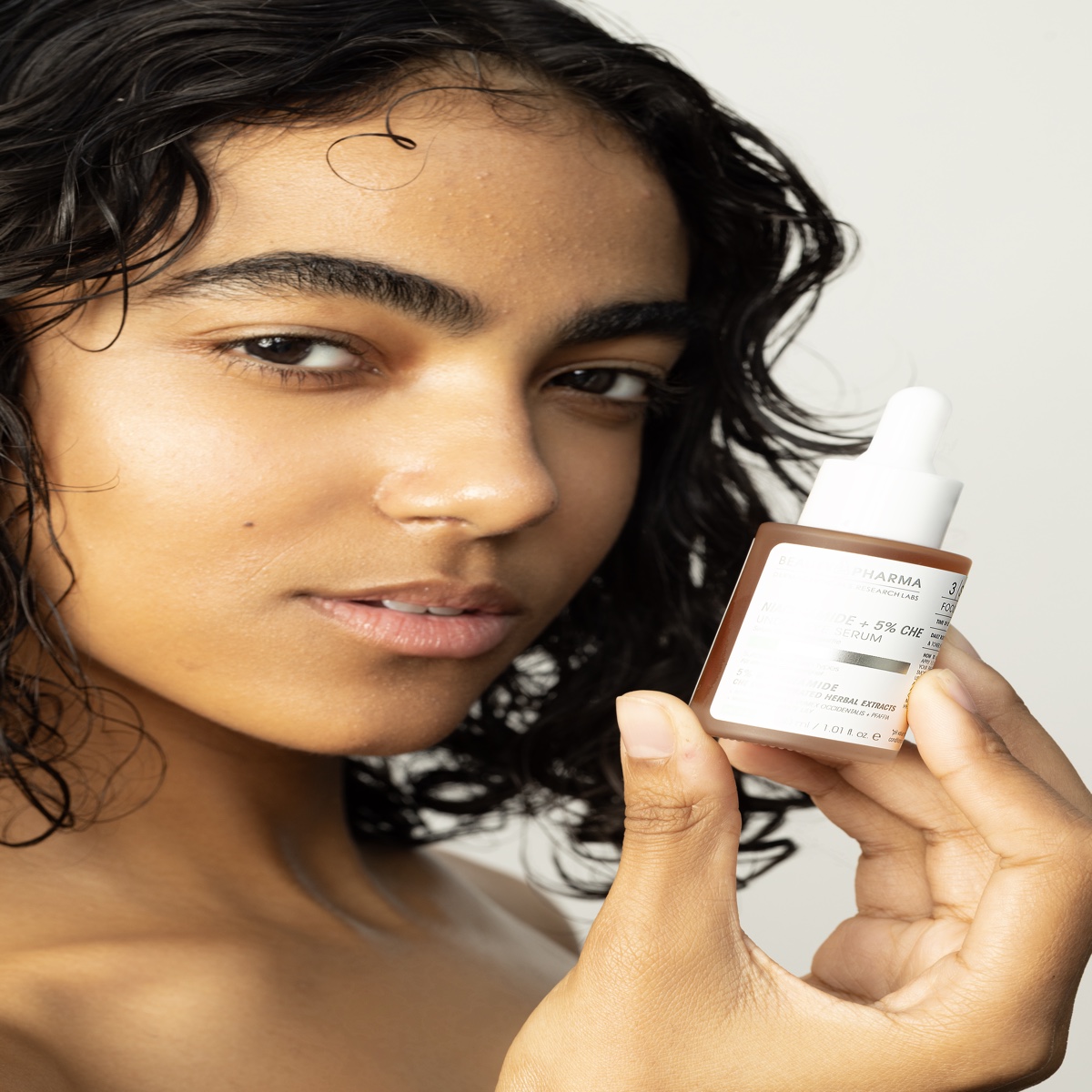 Niacinamide + 5% CHE Under Eye Serum